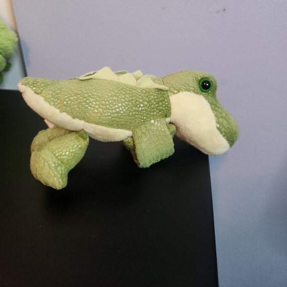 Wild Republic Crocodile Green 8in Snap Back Arms Stuffed Animals - Picture 3 of 6